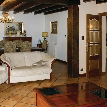 Holiday Anhaux With Fireplace I Saint-Jean-Pied-de-Port